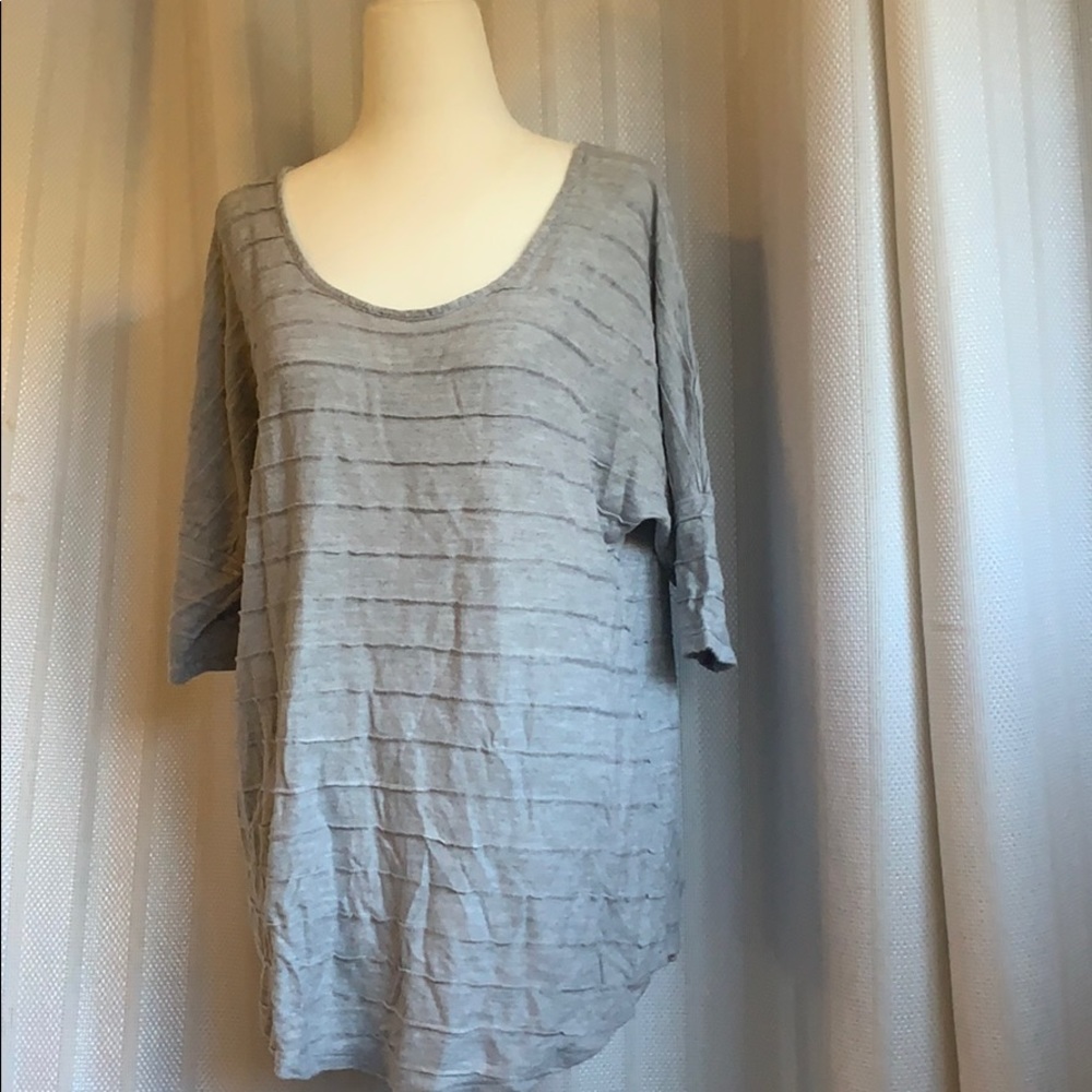 Grey top w/ knit back